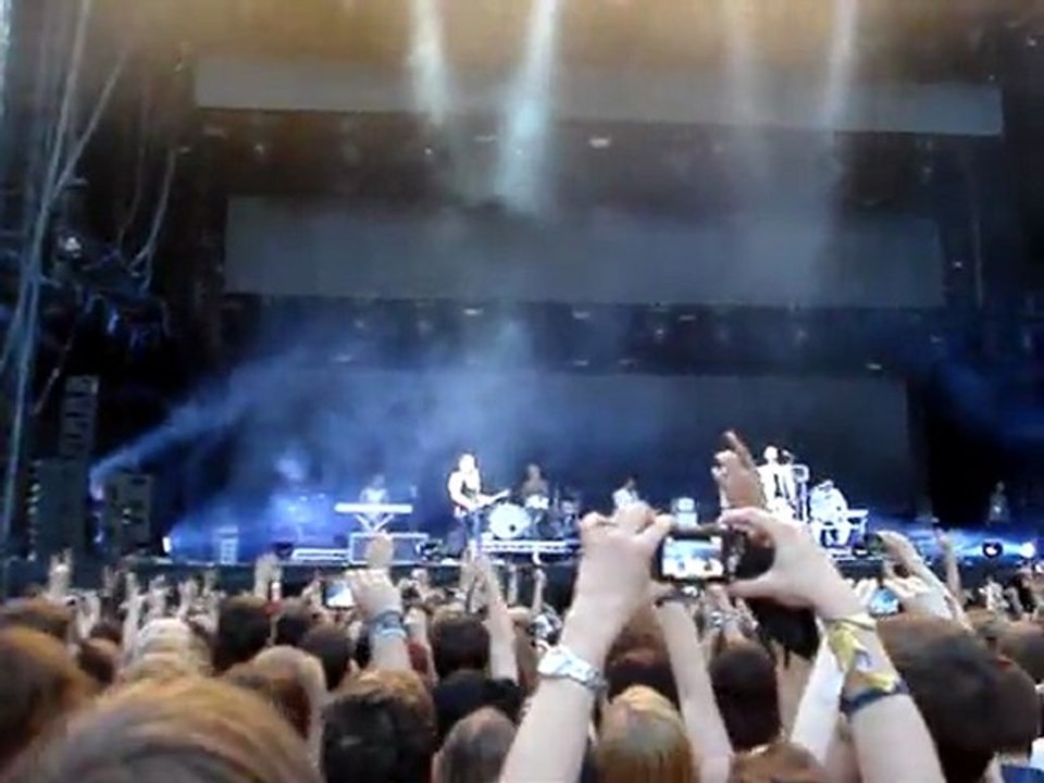 Brian Molko parle allemand