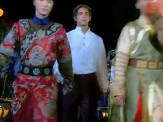 Film4vn.us-TanHoanchauCC2011-Rip-09_chunk_3