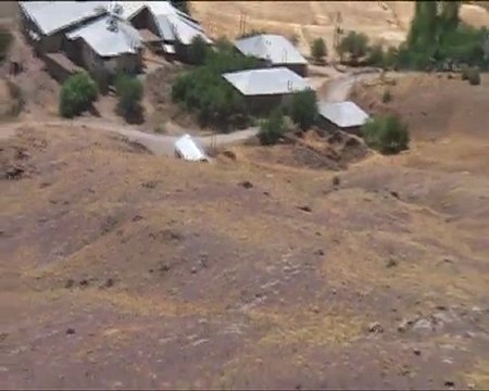 ELAZIĞ SİVRİCE BAŞKAYNAK KEYDAN KÖYÜ 2011 4.VİDEO