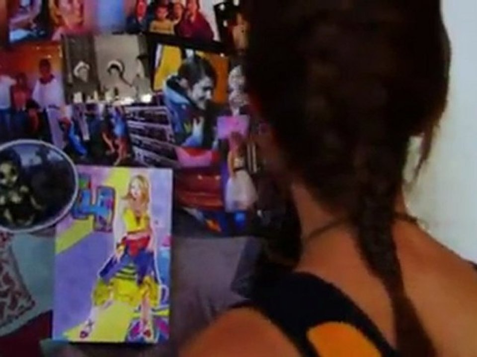 Folge 221 - Born This Way (Emma,Luzi,Bodo,Caro)