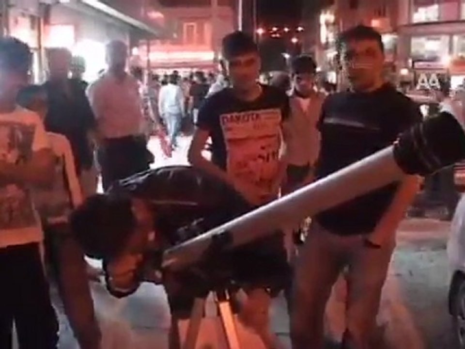 TELESKOPLA AYI İZLEDİ