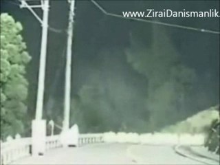 Toprak Kayması - İnanamayacaksınız !!!