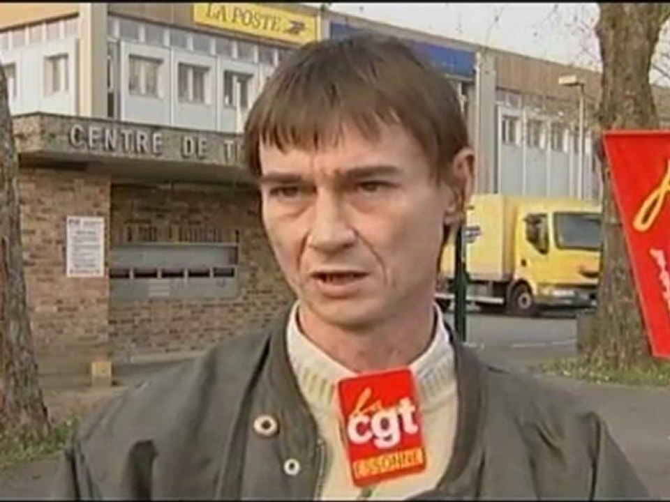 LA POSTE