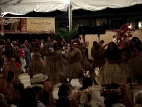 Insolites danseurs de Rapa ! (1-2/2)