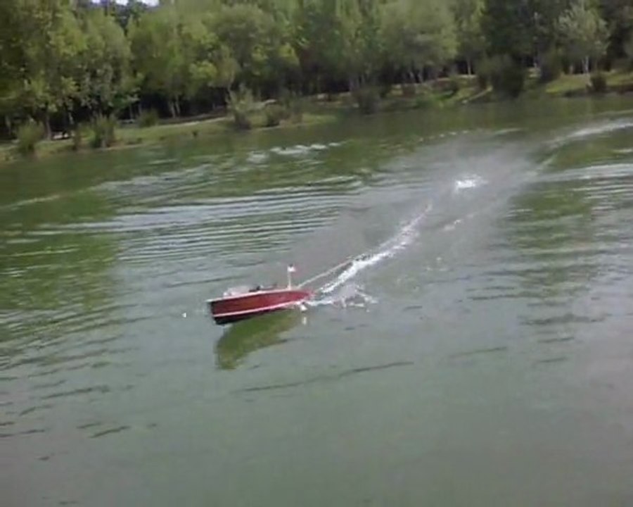 ski nautique avec bateau riva