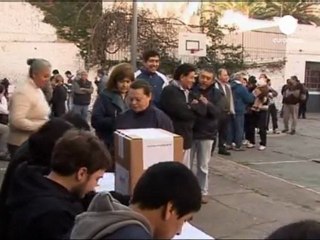 Arjantin'de Cristina Fernandez, ikinci seçim zaferine...