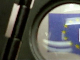 Un sommet Sarkozy-Merkel pour tenter de rassurer les...