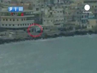 Syrian troops shell the port of Latakia
