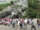 Quelque 30.000 pèlerins à Lourdes pour la messe de l'Assomption