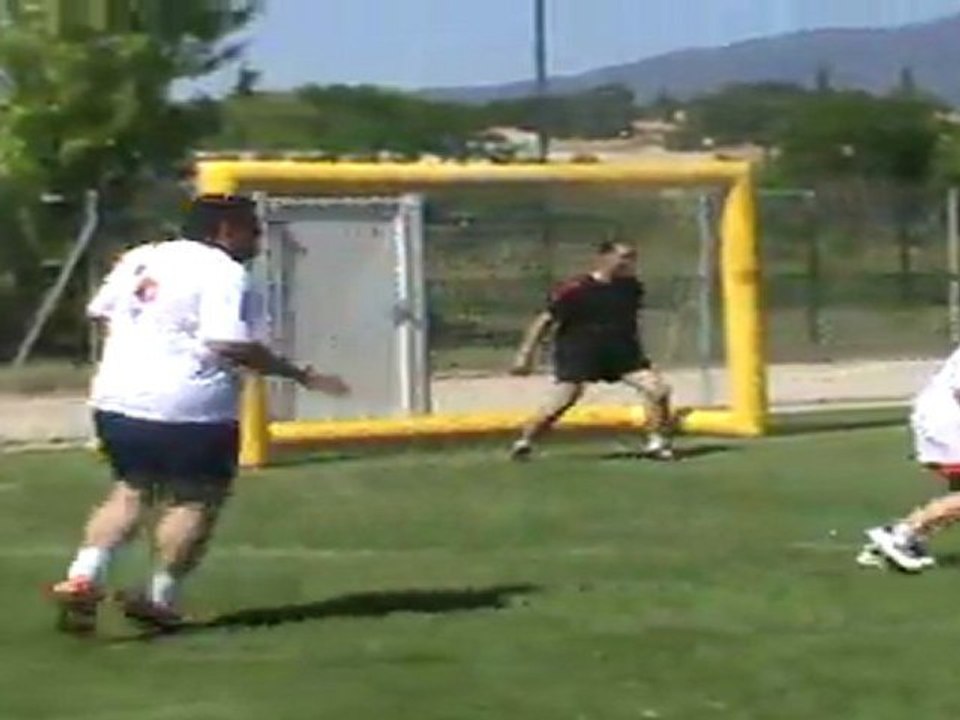 VIDEO 9 - loisirlhand au tournoi de mazan 2011