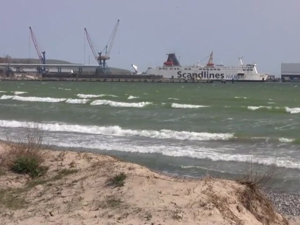 Rügen-Surfen in Neu Mukran
