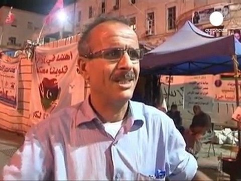 Libia: Gheddafi lancia Scud, ma i ribelli avanzano