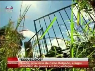 Guerra do Ultramar: Cemitério de Mueda (Moçambique) ... ao longo do tempo ...