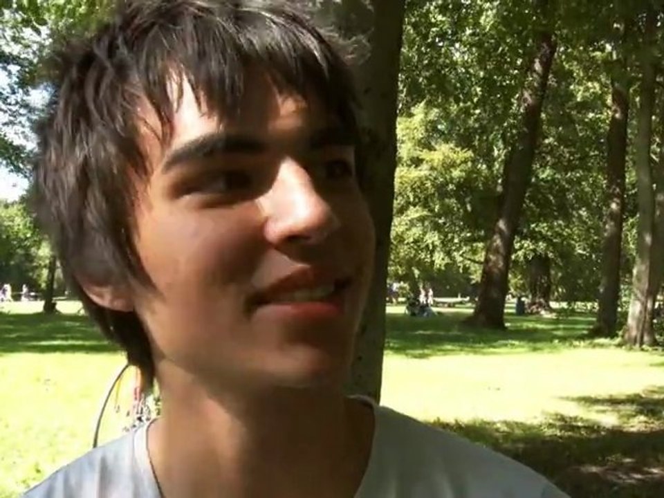 The Venus Project_ a walk in the park with Roxanne+Jacque - Part 01