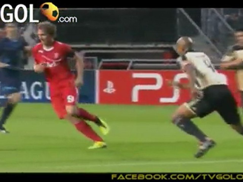 Twente 1-0 Benfica De Jong