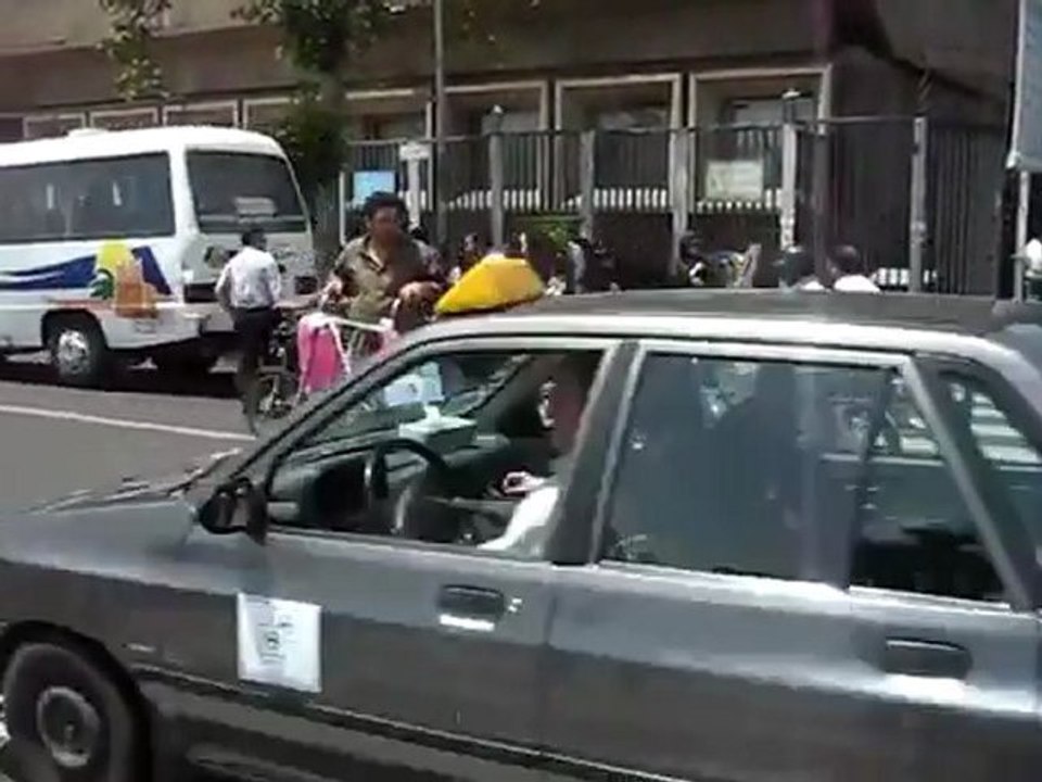 Strasse überqueren Teil II