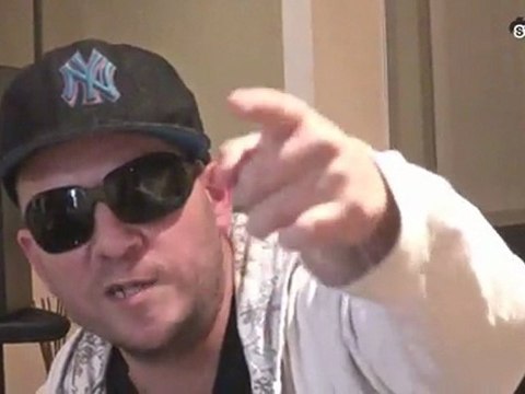 STAY TUNED S3 N°54 ROCKIN' SQUAT