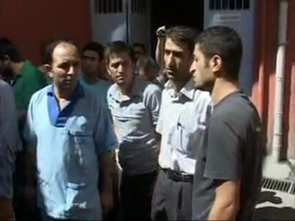 170811_GAZIANTEP_3_ISCININ_CENAZESI_UA