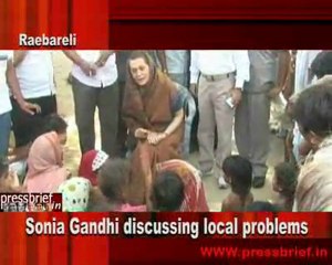 Sonia Gandhi discussing local problems (raebareli) 18 may 2010