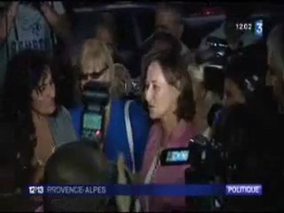 S. Royal avec les familles à Marseille.