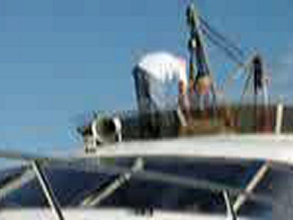 Kimi Räikkönen falling down from Yacht Part 2