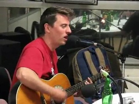 Brigitte Bop acoustique à Vallée FM - Punk rock show