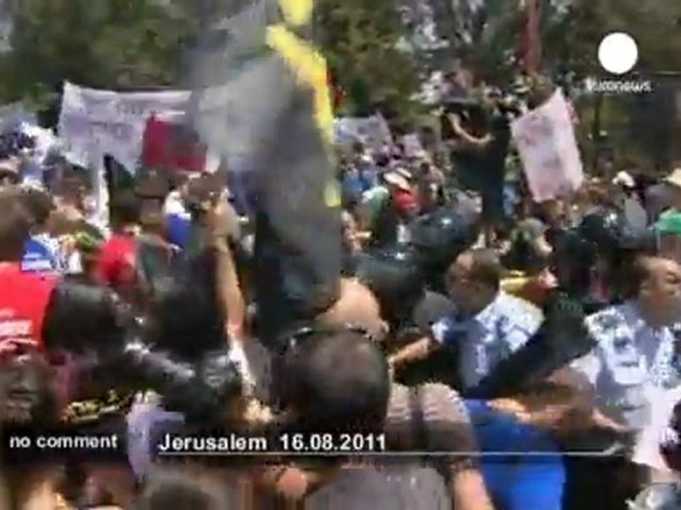 Affrontement entre les manifestants... - no comment