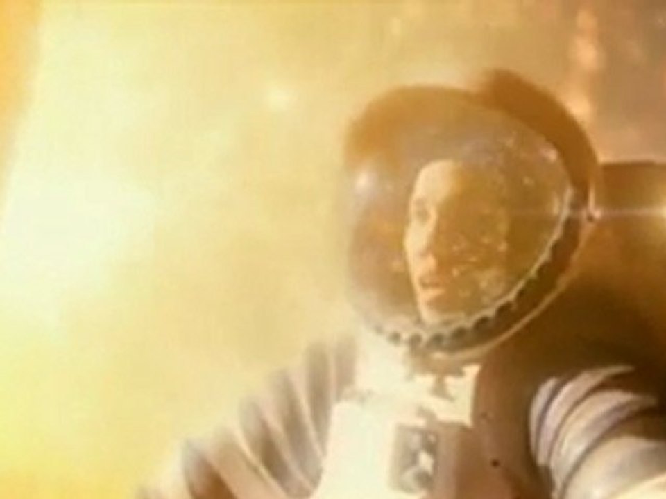 Black Eyed Peas - Meet Me Halfway