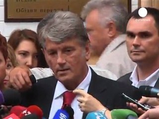 Ucraina: Yushenko in aula contro Timoshenko