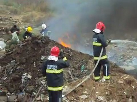 Exercito e Corpo de Bombeiros detonam explosivos encontrados em Fábrica clandestina em Sousa