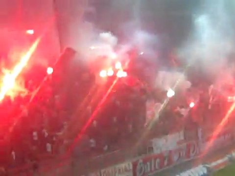 RedPlanet.gr - Η είσοδος των δύο ομάδων