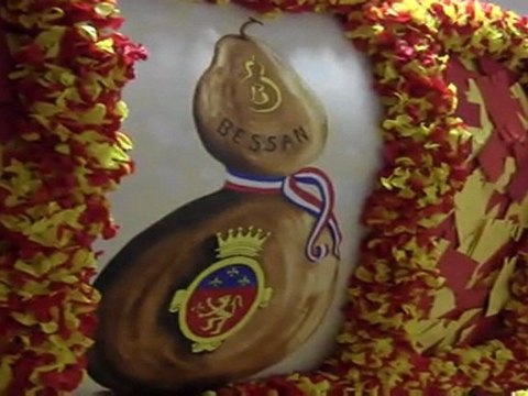 Fête de Bessan Naissance d'un âne