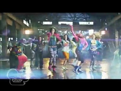 Bella Thorne and Zendaya Coleman - Watch Me (HD)