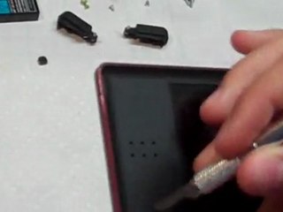 How to Fix/Replace DS Lite Top LCD Screen 1/3