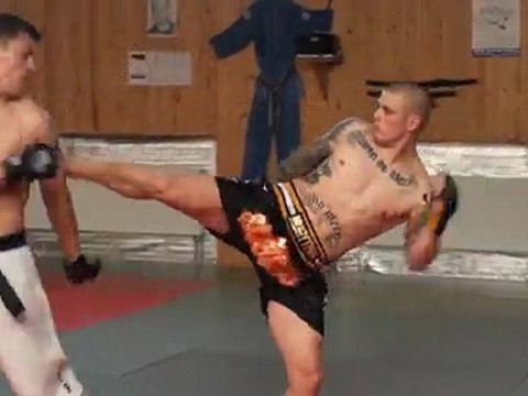 TAEKWONDO VS MUAY THAI - trailer