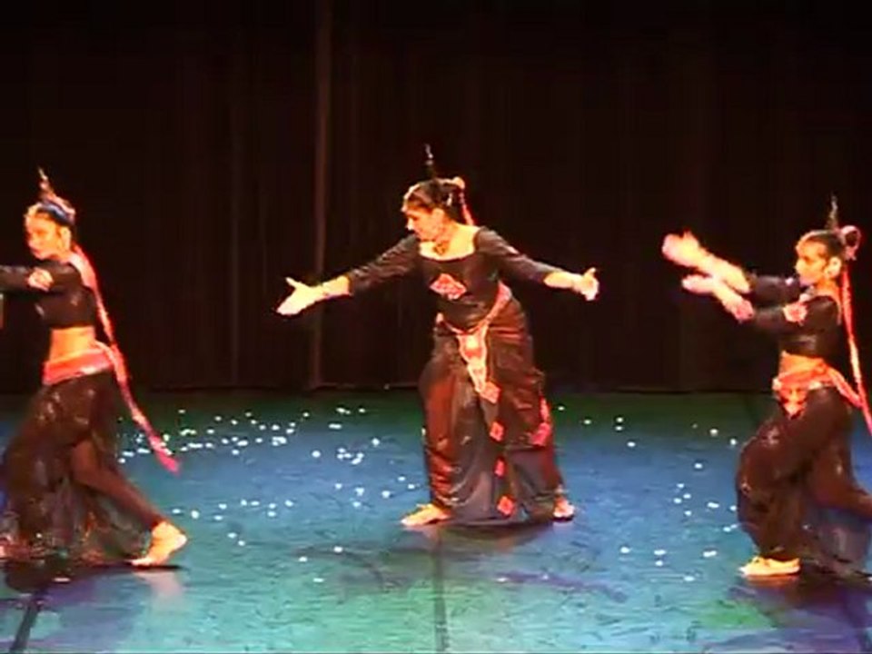 thisaravi dancing show 2010 - 01_2