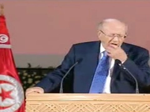 Quand le 1er ministre tunisien perd son dentier