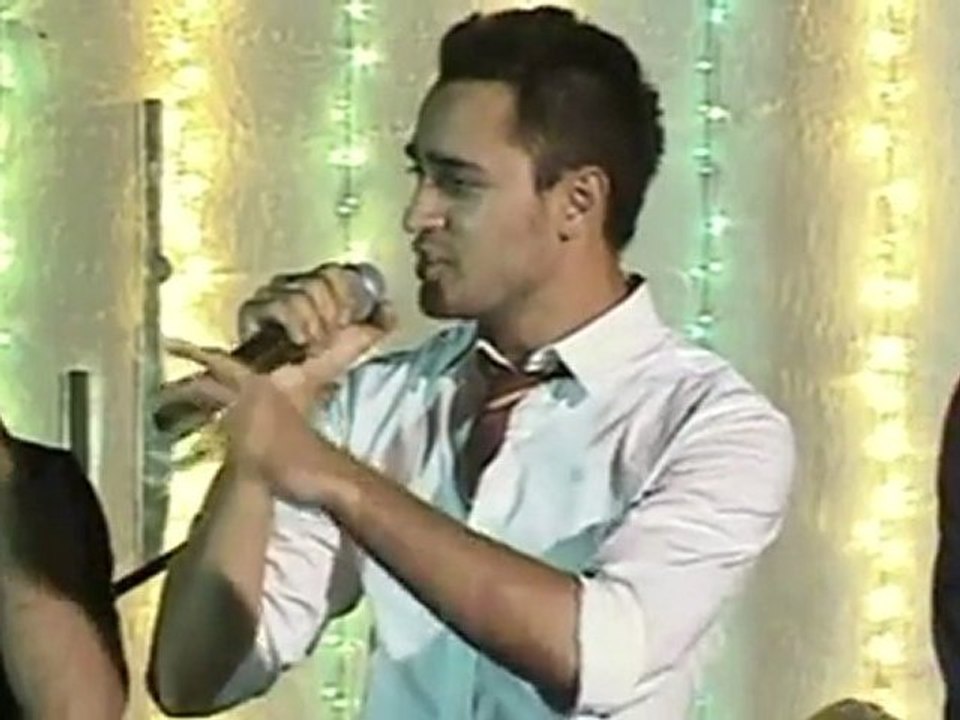 Delhi Belly - BHAAG DK BOSE - in English!!!