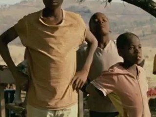 Machine Gun Preacher - Official Trailer [VO-HD]