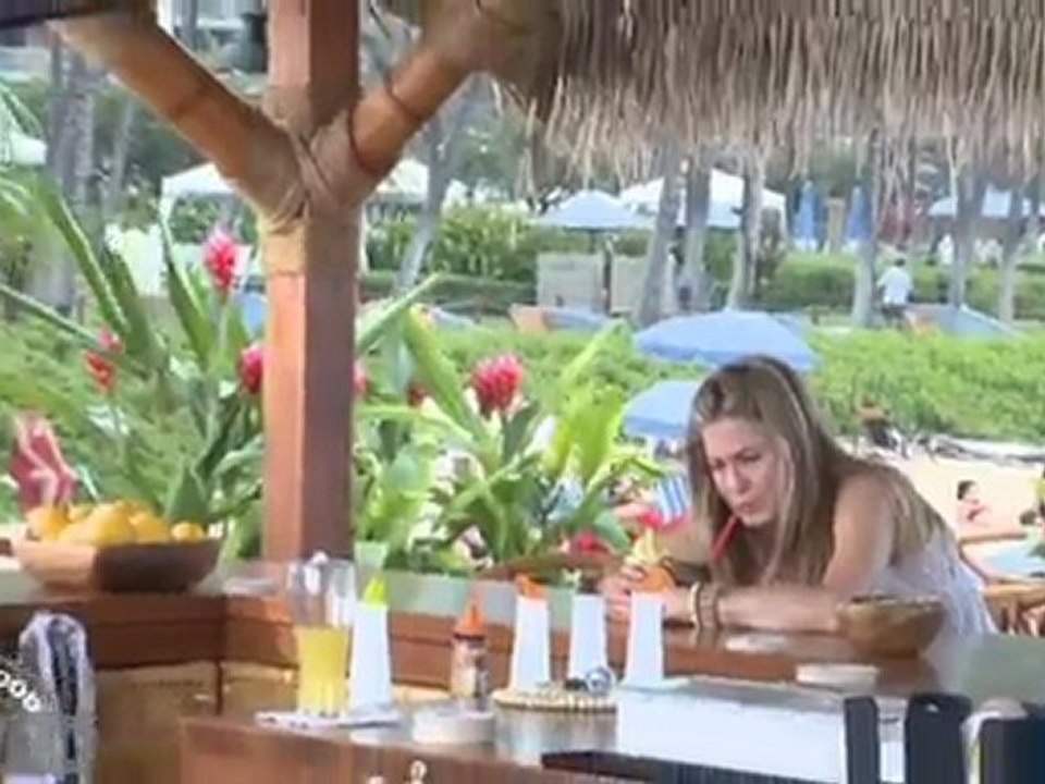 Jennifer Aniston dating Justin Theroux