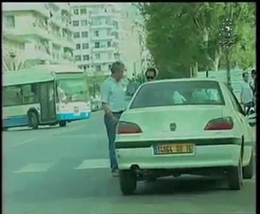 Algérie Caméra Cachée Avec Hamou 2010 8/33