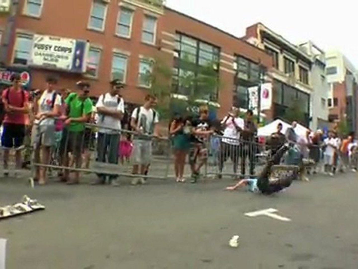 ⁣QcKrew Underpressure Street 2011