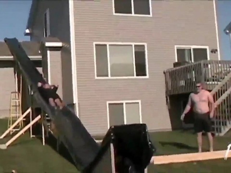 Roof-pool-slide-FAIL!