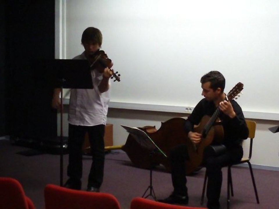 Paçoca(Choro)de Machado-Musique Brésilienne-Interpretation Violon et Guitare