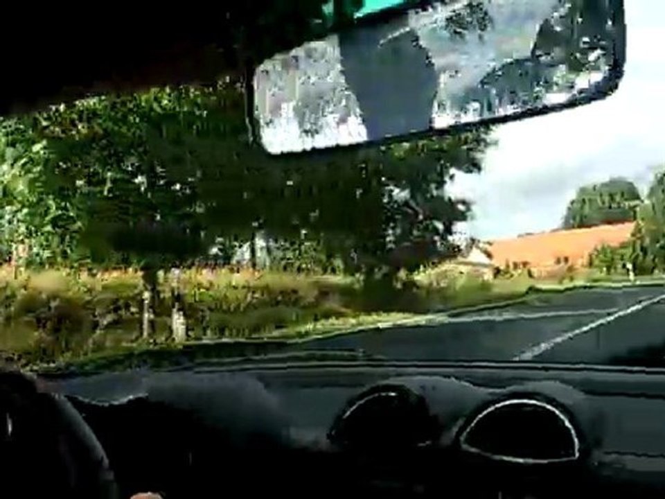 110819 - TESLA von innen