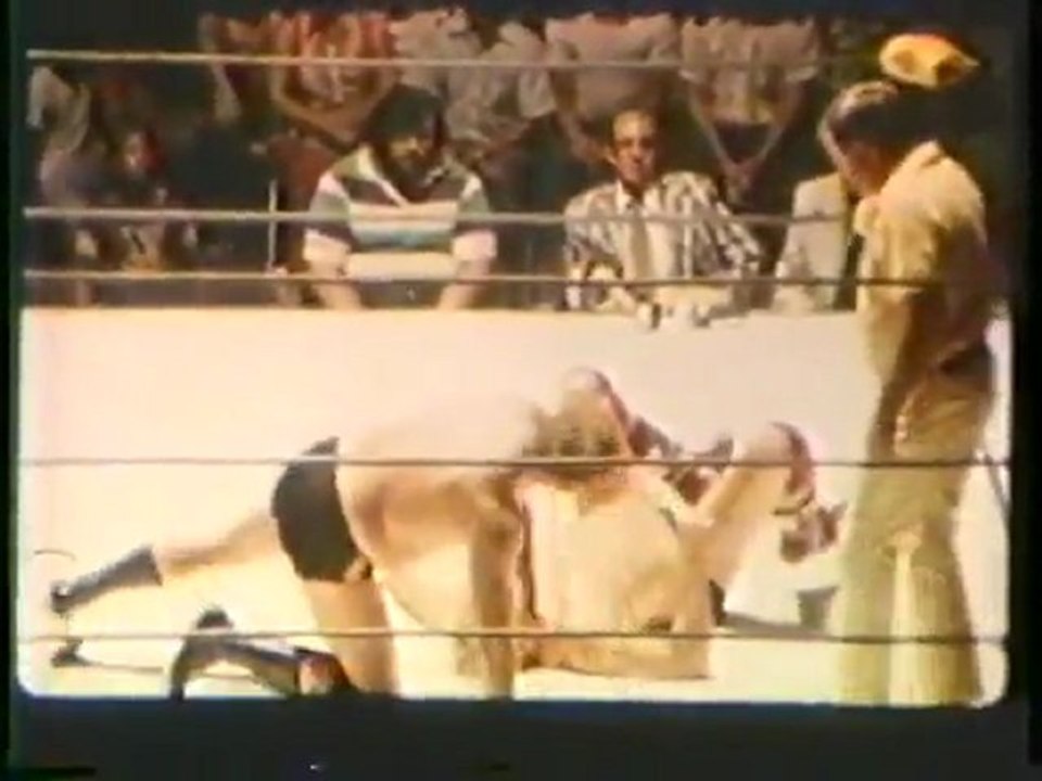Harley Race vs Dick Murdoch
