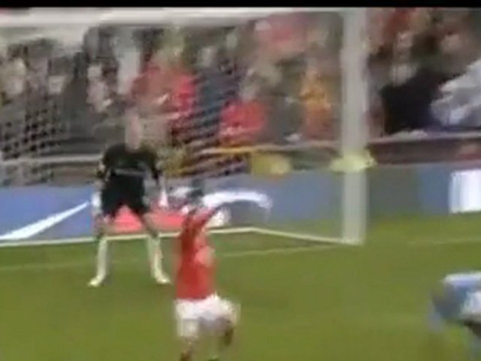 Rooney Fallrückzieher - Traumtor 2011