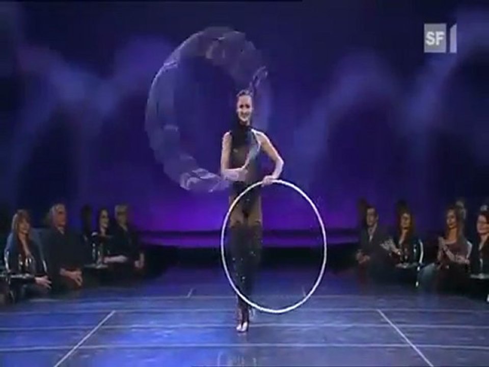 IRINA AKIMOVA-hula-hop-presents Art agency Valentino