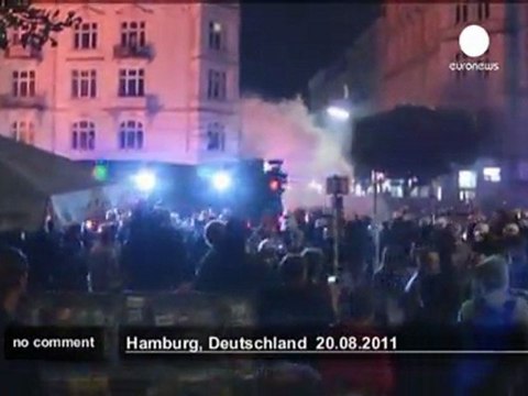 Demonstration and clashes in Hamburg - no comment