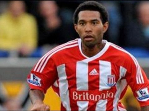 Norwich City 1-1 Stoke City De Laet, Jones scored, Barnett red-card